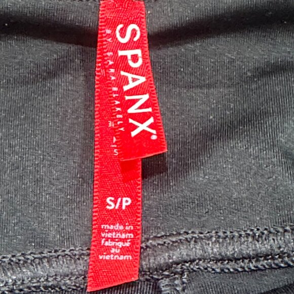 SPANX Faux Leather Black Leggings Size Small Style# 2437 - Picture 4 of 6
